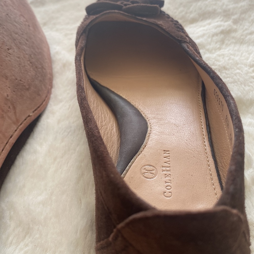 Cole Haan | Brown suede tasseled moccasin style slip on driving shoes | size 8.5 - Picture 6 of 9